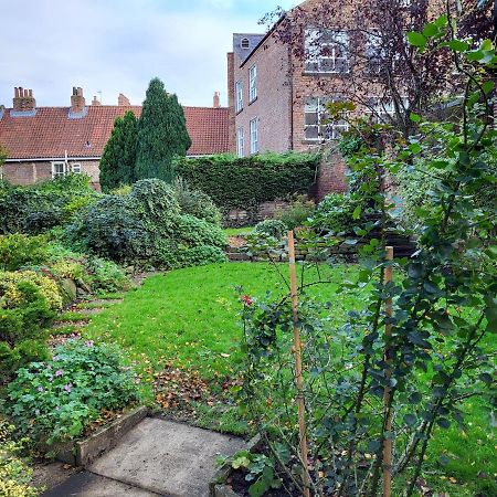 York Minster Garden Apartment ภายนอก รูปภาพ