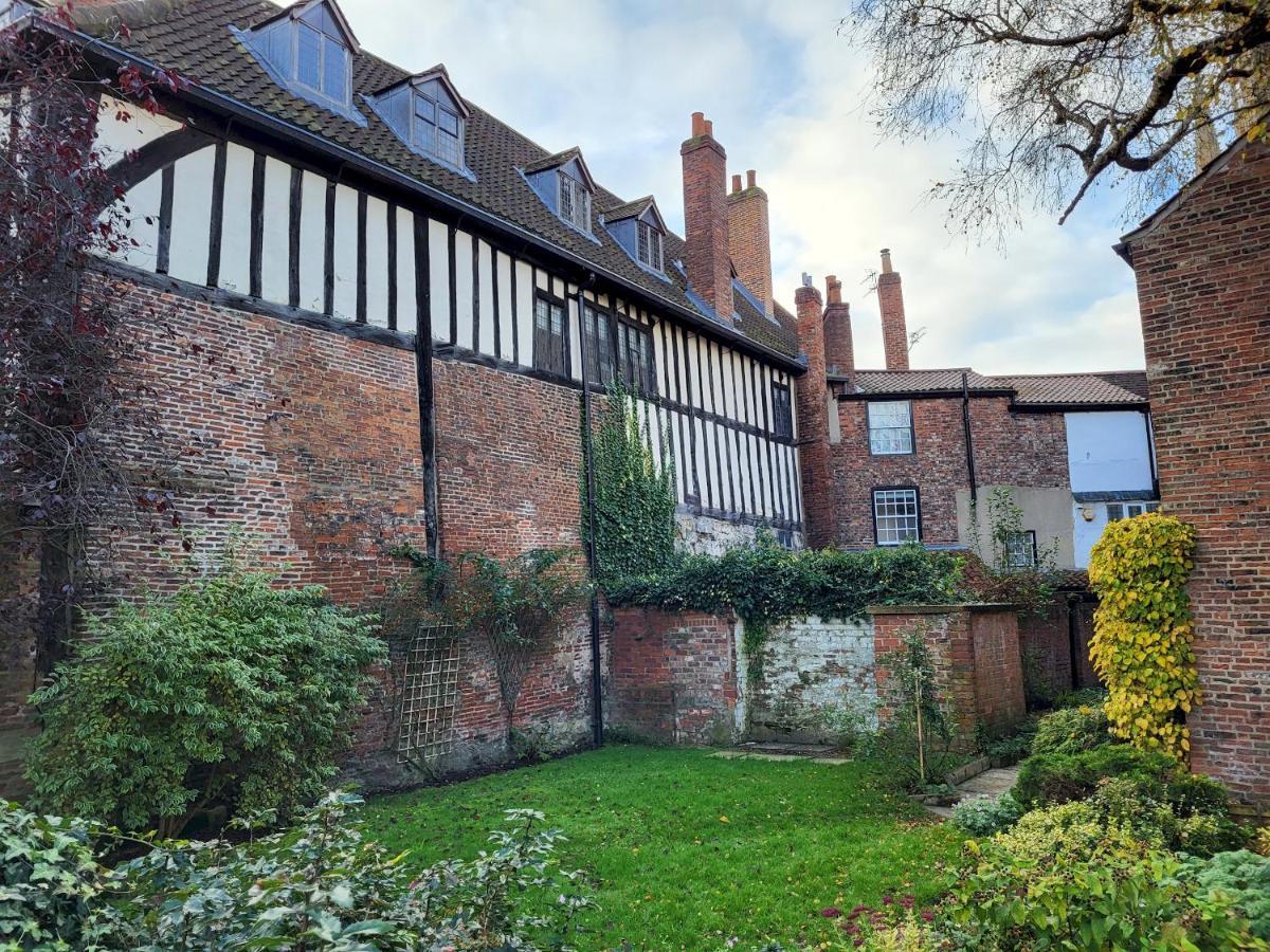 York Minster Garden Apartment ภายนอก รูปภาพ