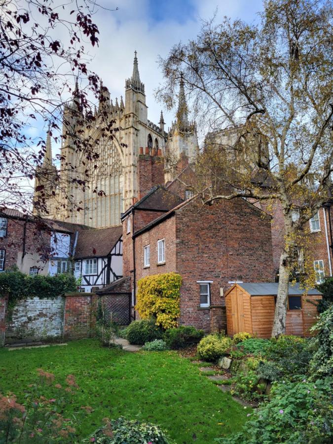 York Minster Garden Apartment ภายนอก รูปภาพ